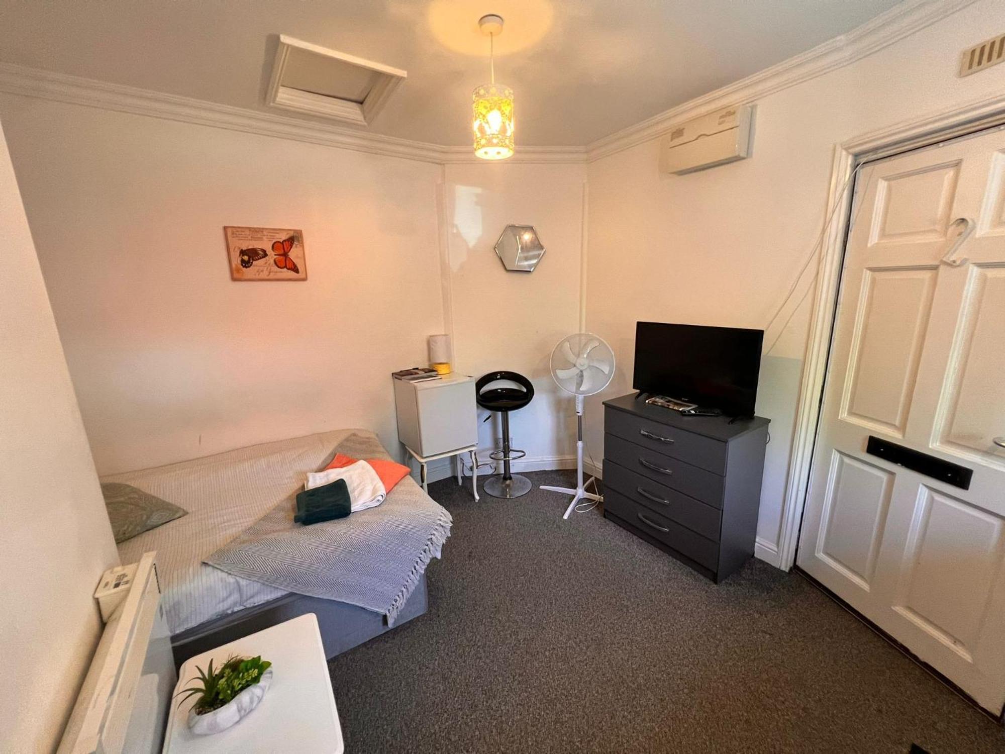 Studio London Hackney Near Homerton Hospital Екстер'єр фото